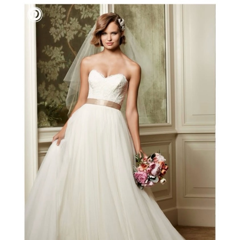 Wtoo Strapless Lace Wedding Dress - White and Cream